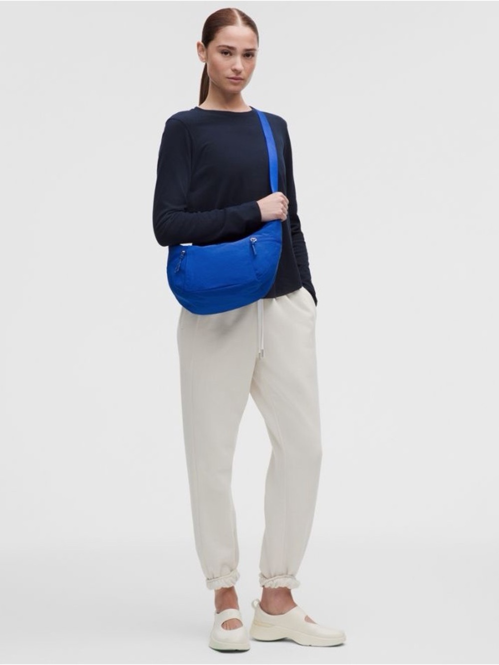 Lululemon Slouchy Sling Bag 6L riverside blue NWT - Picture 2 of 14